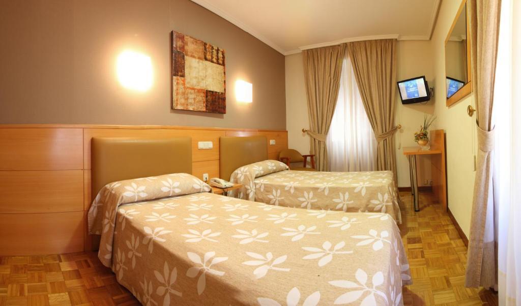 Hostal Arotza Tafalla Extérieur photo